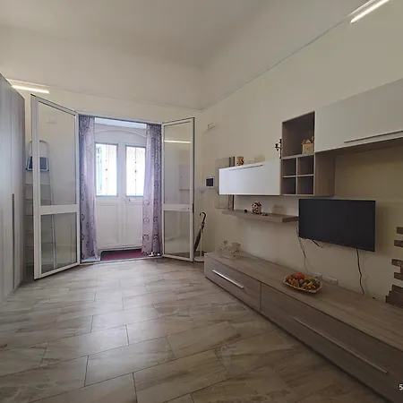 Dimora Genovesi Apartman *